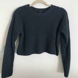 Knitted cropped sweater